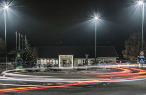 Gemeindezentrum bei Nacht